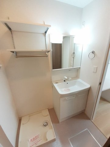 ベッラ　ヴィタの洗面所|忙しい朝には欠かせない洗面所です
