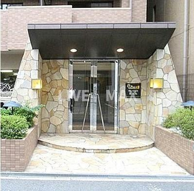 【エントランス】プレサンス新大阪 
