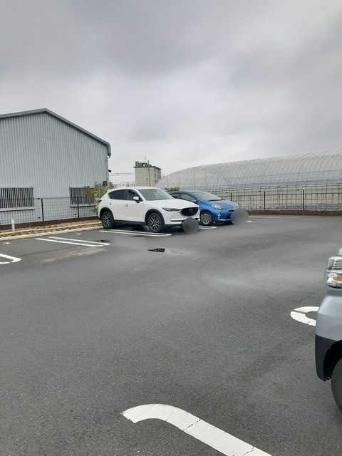 プリムローズ二色Ⅲの駐車場