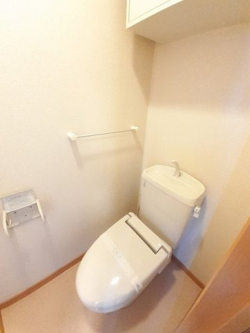 【トイレ】 | サン・フィールド | 清潔感のあるトイレです
