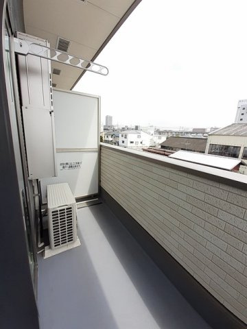 【バルコニー】 | パルフェット島田本町 | 落ち着いた時間を過ごせるバルコニーです