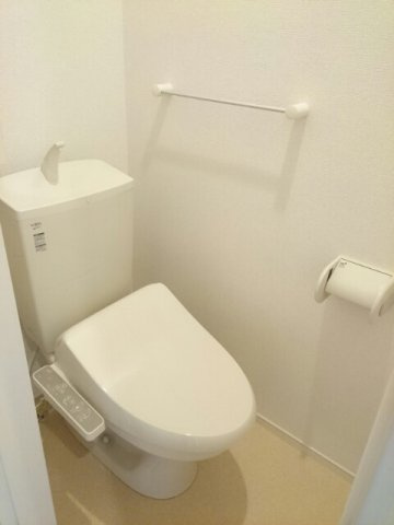 【トイレ】 | ブルックベルＢ | 落ち着いた色調のトイレです