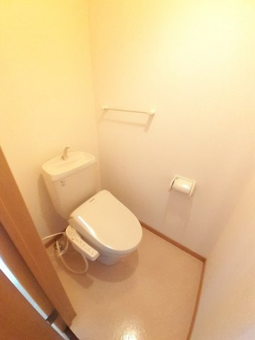 【トイレ】 | Ｓｍａｌｌ　Ｌｕｘｕｒｙ | ゆったりとした空間のトイレです