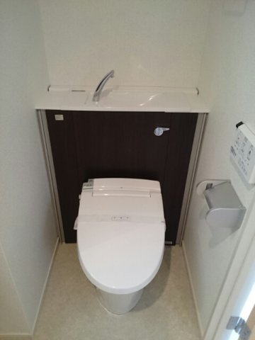 【トイレ】 | エトワール　ポレール　Ⅲ号館 | ゆったりとした空間のトイレです