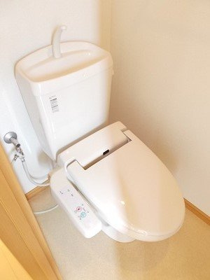 【トイレ】 | ハピーライフ平田 | 落ち着いたトイレです