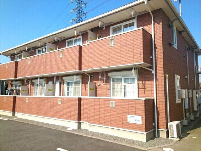 フローラの外観|外観は落ち着いています