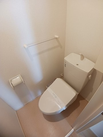 【トイレ】 | グランド・ルミエール郡Ａ | トイレです