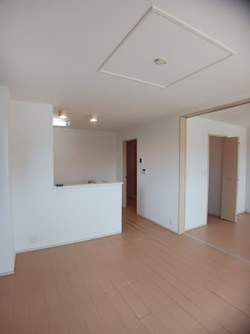 サンパティークの内装|明るい室内です