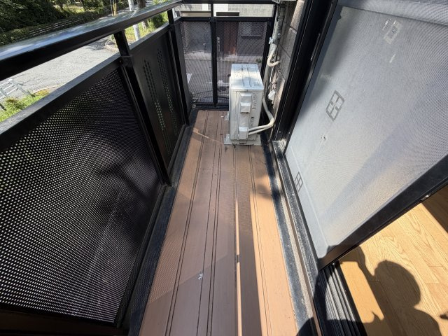 コンフォート出屋敷のバルコニー