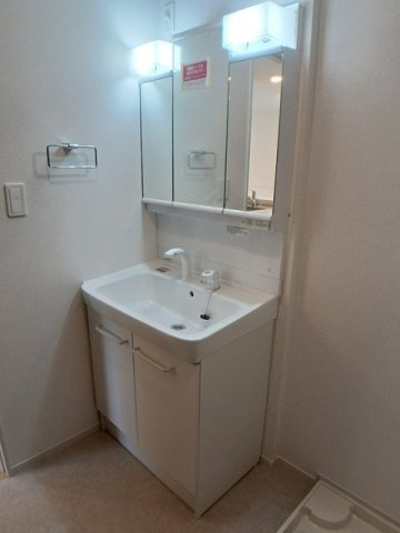 エスポワール昴Ｂの洗面所|使いやすい洗面所です