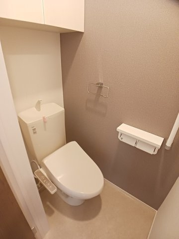 【トイレ】 | エスポワール昴Ｃ | ゆったりとした空間のトイレです