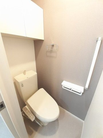 サンフォレストハルレイのトイレ|清潔感のあるトイレです