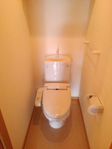 【トイレ】 | ウッディーベルＢ | コンパクトで使いやすいトイレです