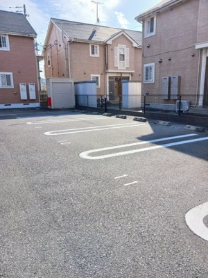 【駐車場】 | ジュネスコートＴ | 駐車場完備です