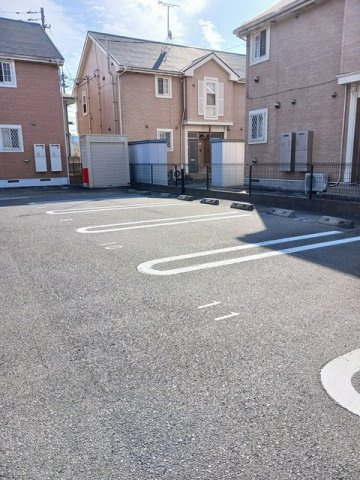 【駐車場】 | ジュネスコートＴ | 駐車場完備です
