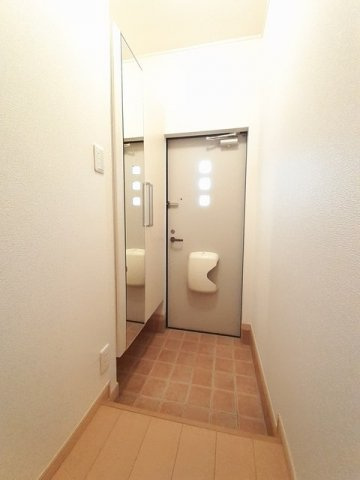 サンライズフェアスカイの玄関|ゆったりとした玄関です
