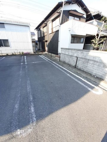 Ｃｒｏｕｄ　Ｏｏｋｕｂｏ　Ａ棟の駐車場|駐車場に車を止められます