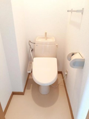 【トイレ】 | サンヴィレッジ邑久 | 清潔感のあるトイレです