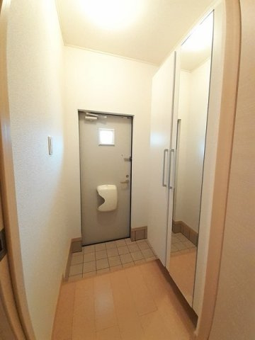 【玄関】 | サワディ和気 | きれいな玄関です