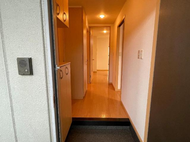 【玄関】 | サンフィールド | 玄関