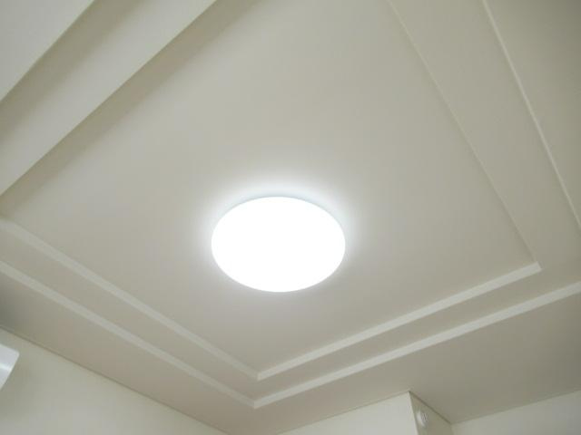 【設備】 | コンフォール | 洋室照明器具