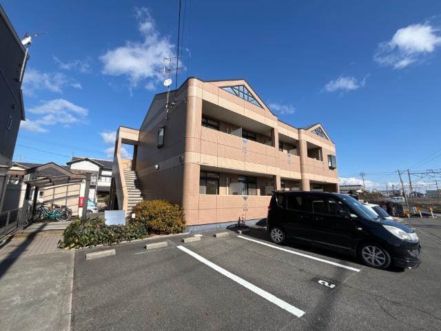 【外観】 | メゾンモンパルナス | 外観写真（昼）