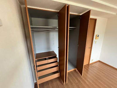 【収納】 | ペガサス和気Ⅱ番館 | 洋室クローゼット