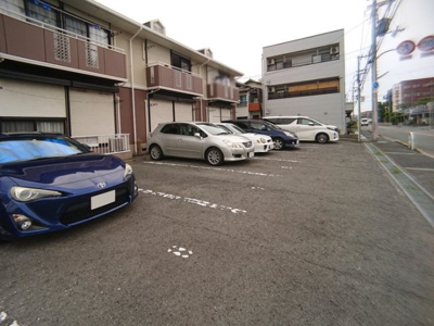 【駐車場】 | ファミール阪和