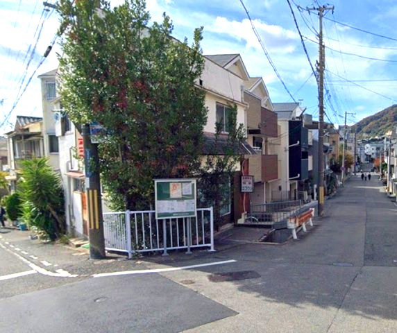 篠原中町5丁目の前面道路含む現地写真