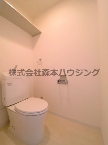 【トイレ】 | 　住道ファーストハイツ | 清潔感のあるトイレです