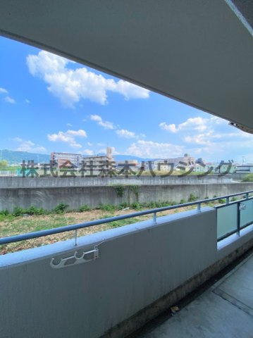 【展望】 | 　住道ファーストハイツ | 室内からの眺望です