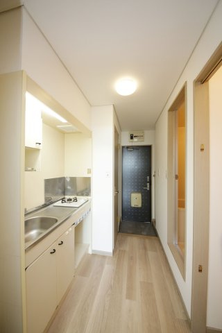 マイキャッスルSのキッチン|別部屋同間取りのお写真となります。参考にご覧くださいませ。