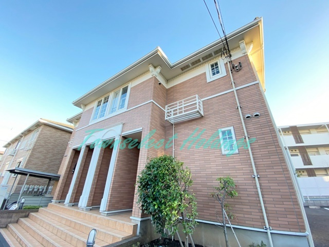 茅ヶ崎市小和田３丁目のアパートの外観