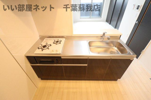 グランデ　ヴィラージュのキッチン|コンパクトなキッチンで掃除もラクラク