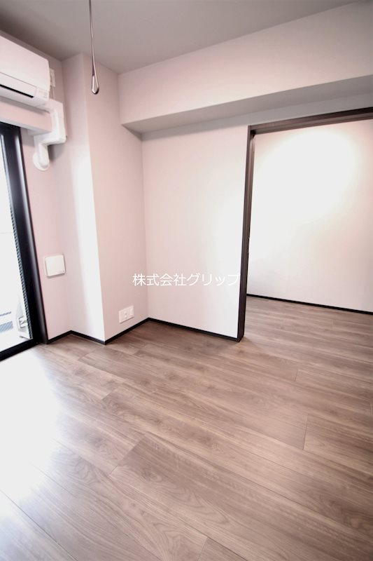 Le'a横濱阪東橋参番館の居間・リビング