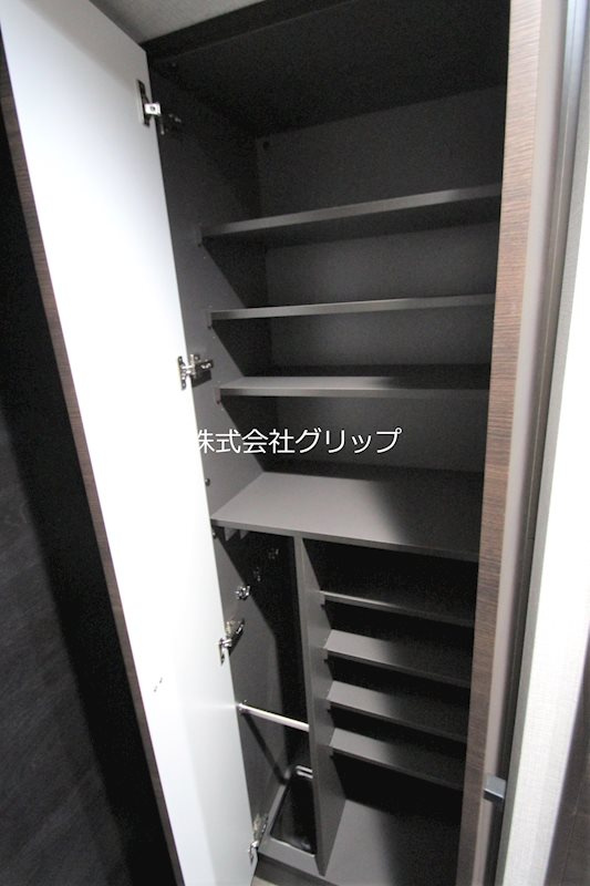 Le'a横濱阪東橋駅前の収納