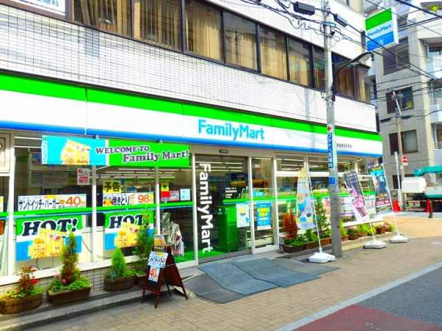 ブランシエスタ白山の周辺|ファミリーマート
