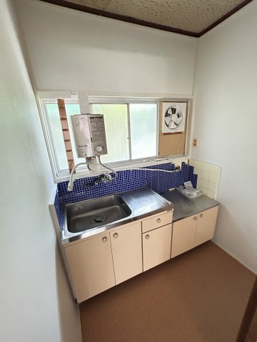 富田林市山中田アパートのキッチン