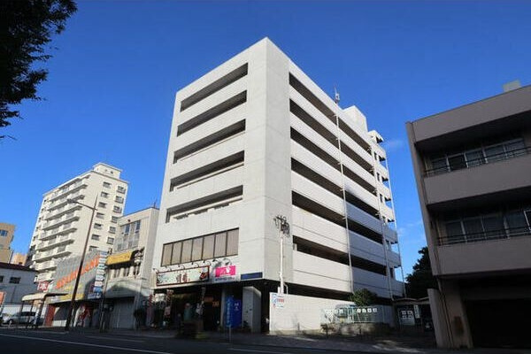 プレアール金田
