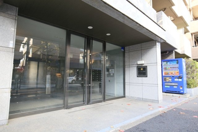 ルーブル上鷺宮のエントランス|落ち着いたエントランスです