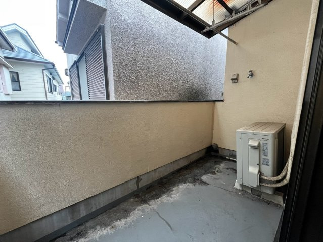 塩屋町9丁目戸建のバルコニー