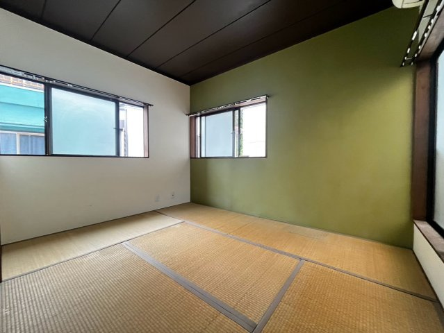 塩屋町9丁目戸建の内装