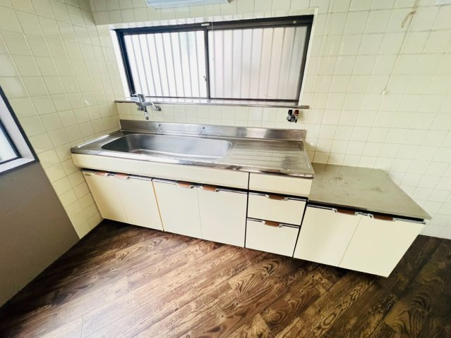 塩屋町9丁目戸建のキッチン