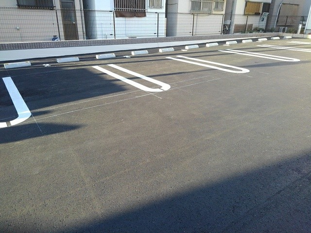 ベルフレールの駐車場