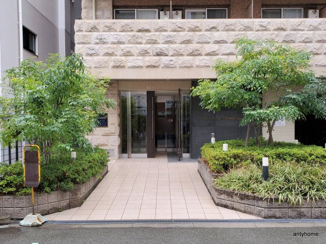 プレサンス本町ジョイス 仲介手数料無料のエントランス