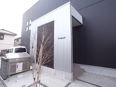 【エントランス】 | VOGUE | 清潔なエントランスです