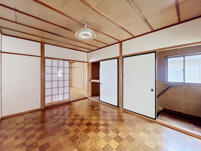 【洋室】 | 出雲市大塚町中古戸建 | 2F6帖洋室です