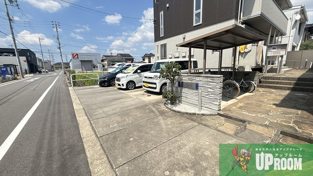 アネラの駐車場