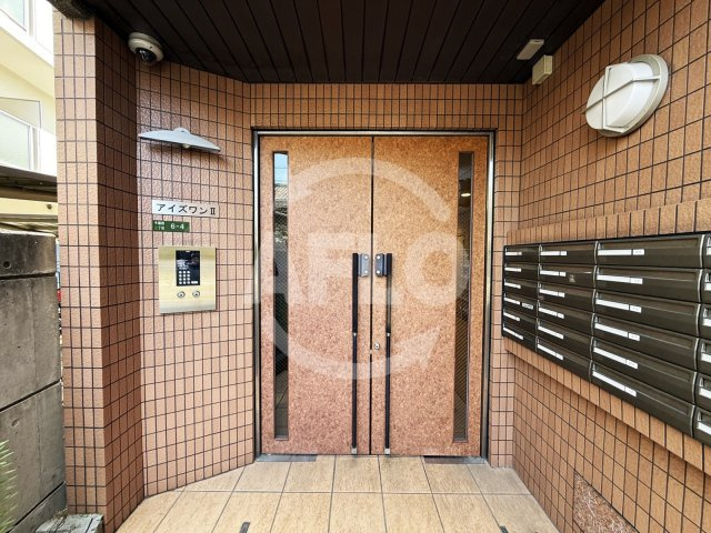 アイズワンⅡのエントランス|アイズワンⅡ　エントランス
