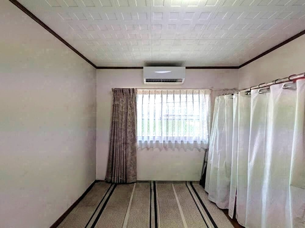 岡山市南区藤田 中古住宅の洋室|◆2階中洋室6.0畳はクローゼット付きで程よい広さの居室です。